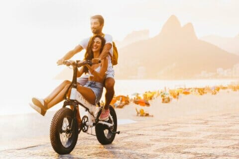 MATE X e-bike in Brazil lifestyle