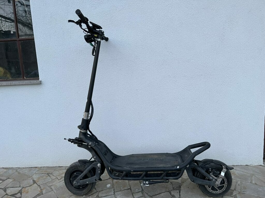 Nami Burn E Electric Scooter