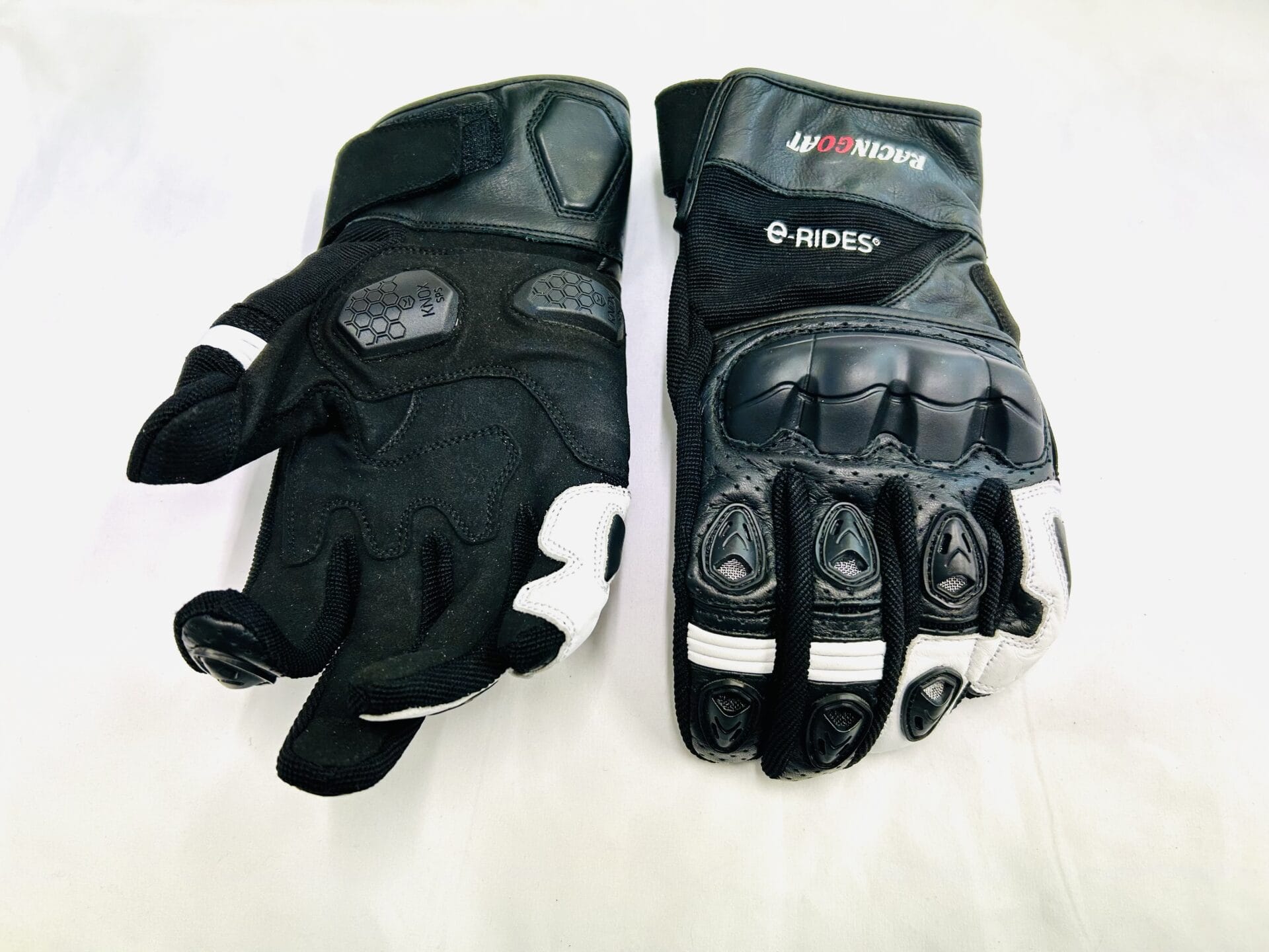 E Rides Racingoat Gloves White